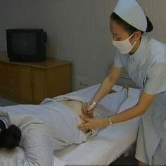 成人发烧敷脚心好吗视频